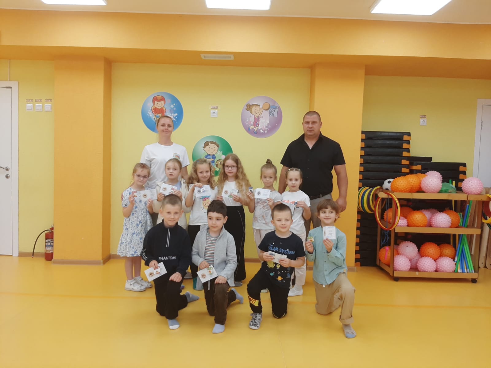 Сотрудники Центра тестирования ГТО посетили Отрадненский детский сад, где состоялось награждение малышей знаками ГТО..