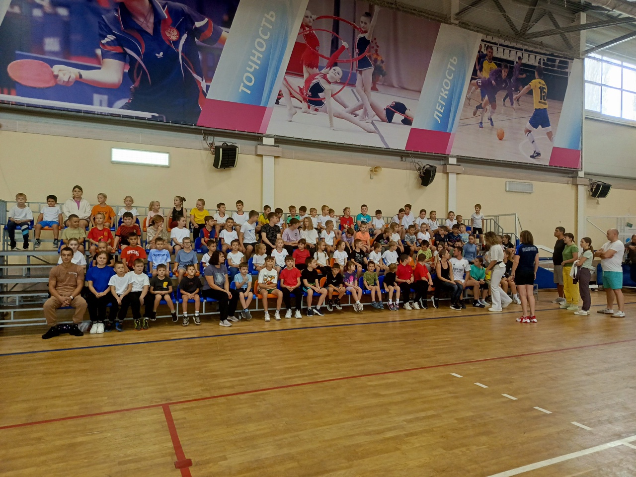 В спортивно-оздоровительном комплексе "Лесной" специалисты Центра тестирования ГТО Новоусманского района провели оценку физической подготовки учеников тренера-преподавателя ЦРФКС по плаванию Дмитриевой Аллы Сергеевны..