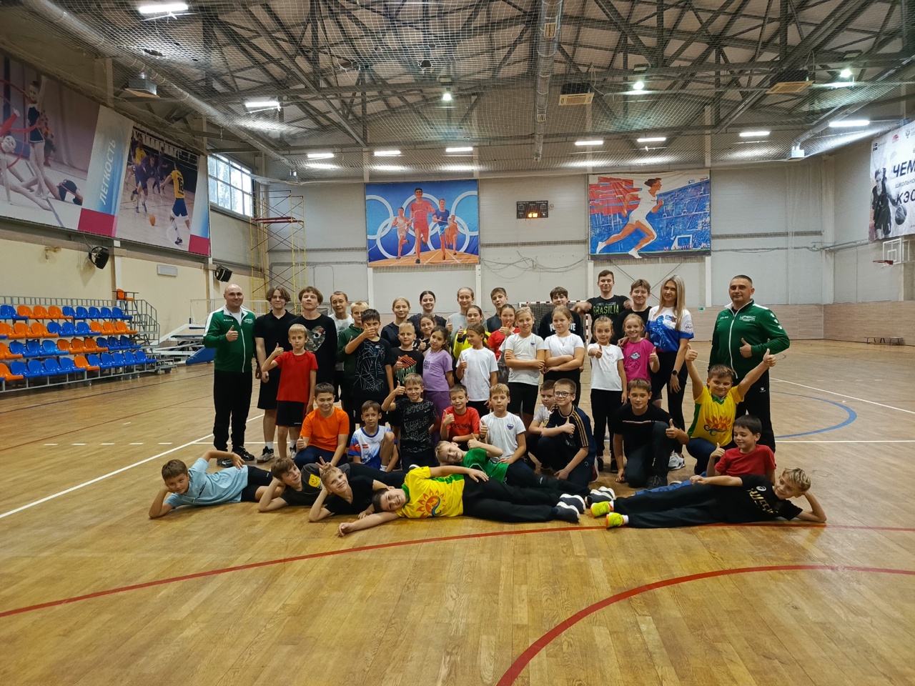 10 октября спортсмены-пловцы Центра развития физической культуры и спорта СК"Солнечный", а также наши гандболисты стали участниками тестирования нормативов ВФСК "Готов к труду и обороне"..