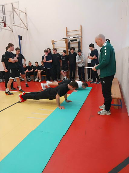 Более 70 учеников Новоусманского лицея успешно сдали нормы Всероссийского физкультурно-спортивного комплекса «Готов к труду и обороне» (ГТО)..